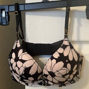 Victoria’s Secret Push-up “Bombshell” Bra